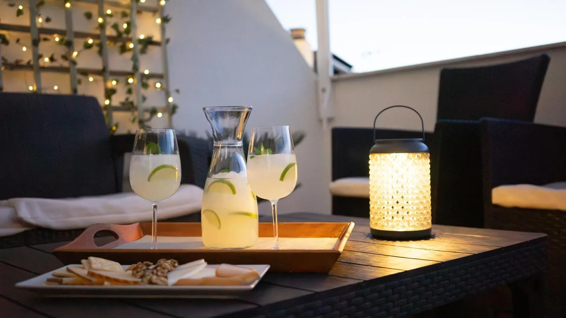 Aqua Apartment - 2 Bedrooms, Terrace & Pool - Benalmadena Beach